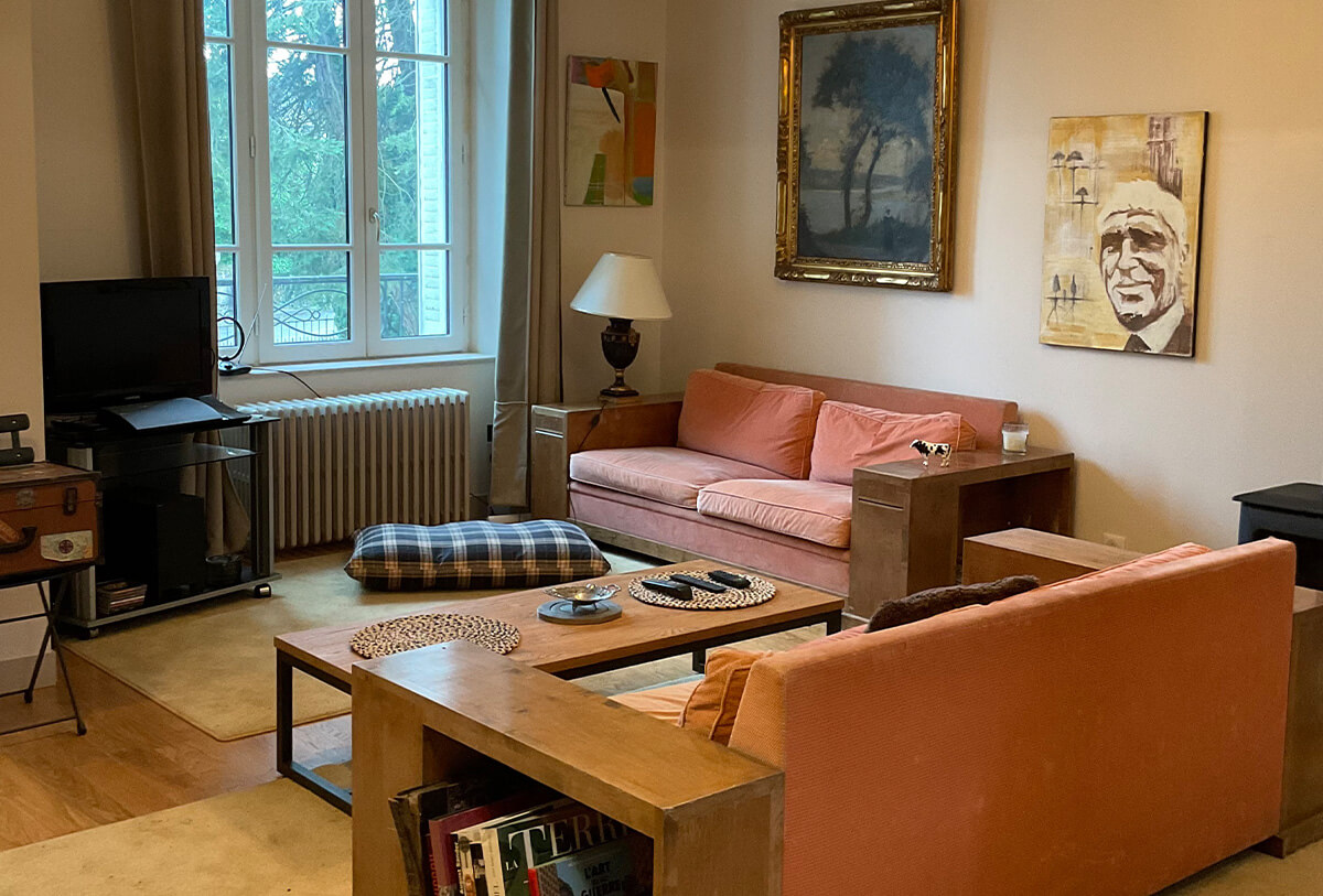Salon de la villa Joseph, maison de campagne à louer en Corrèze